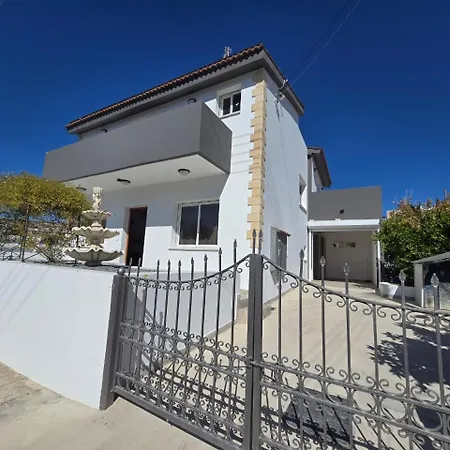 Michael Angelo Luxuri 4 Bedroom