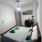 וילה Michael Angelo Luxuri 4 Bedroom פאפוס
