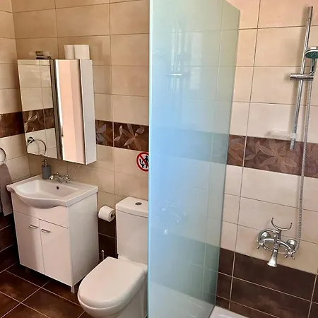 Michael Angelo Villa *