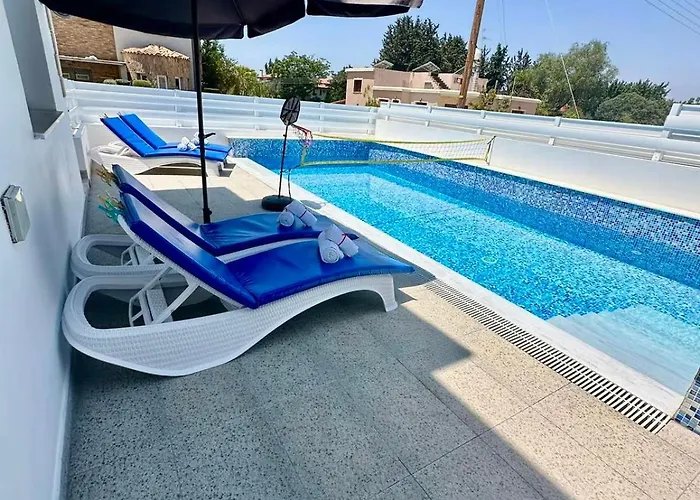 Michael Angelo Villa