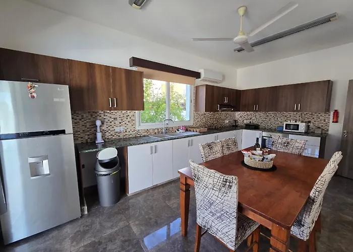 Michael Angelo Villa