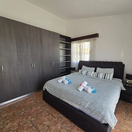 Michael Angelo Villa *