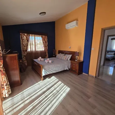 Michael Angelo Вилла Пафос