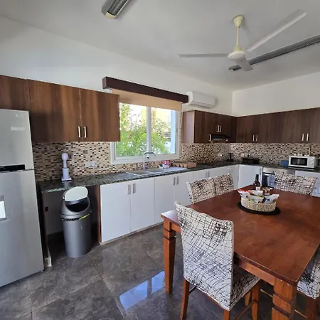 Michael Angelo Вилла