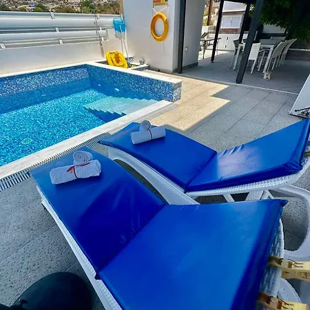 Villa Michael Angelo Luxuri 4 Bedroom Paphos